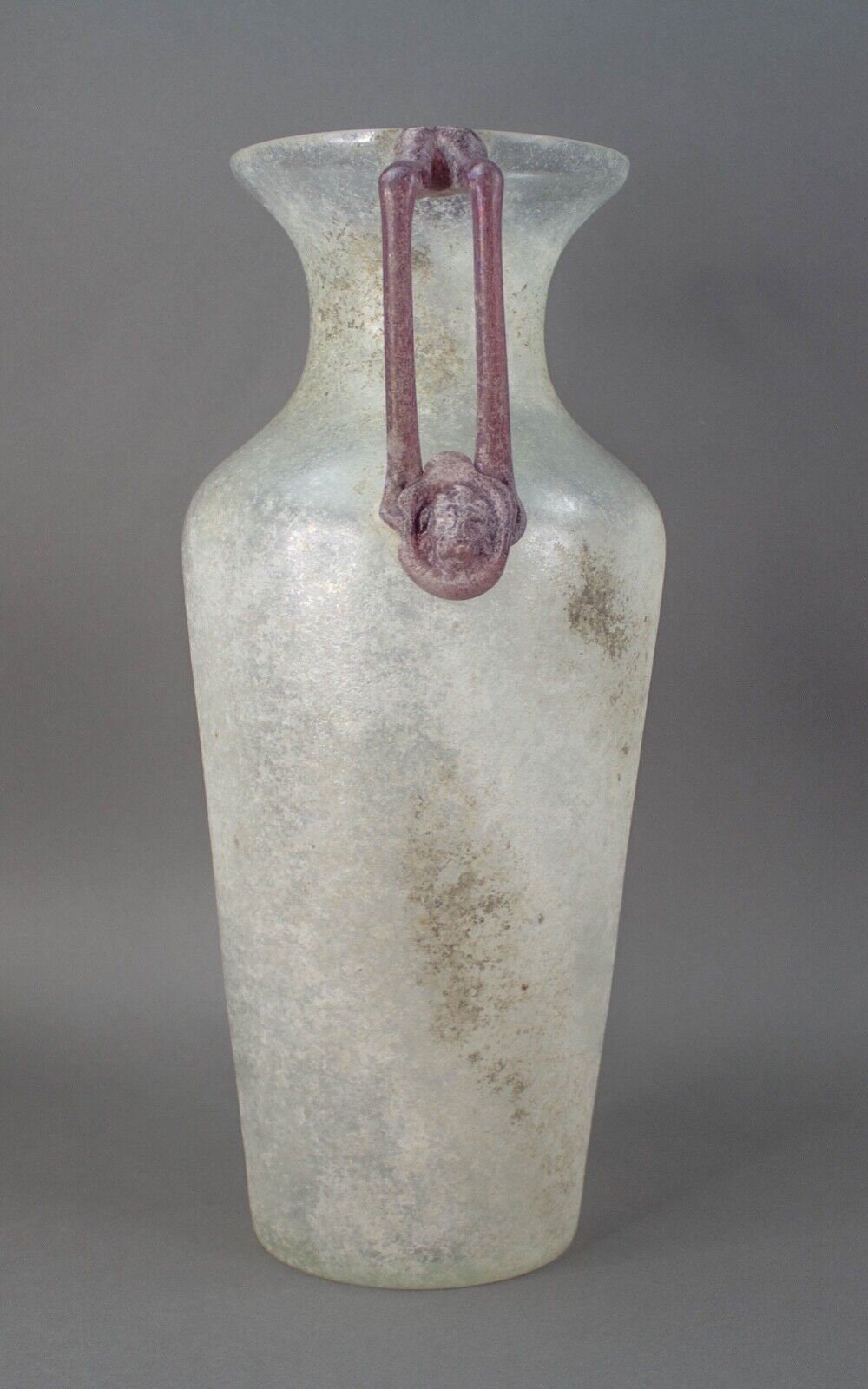 Monumental Signed Murano Scavo Amphora Art Glass Vase Lion Head Handles 18 5/8"