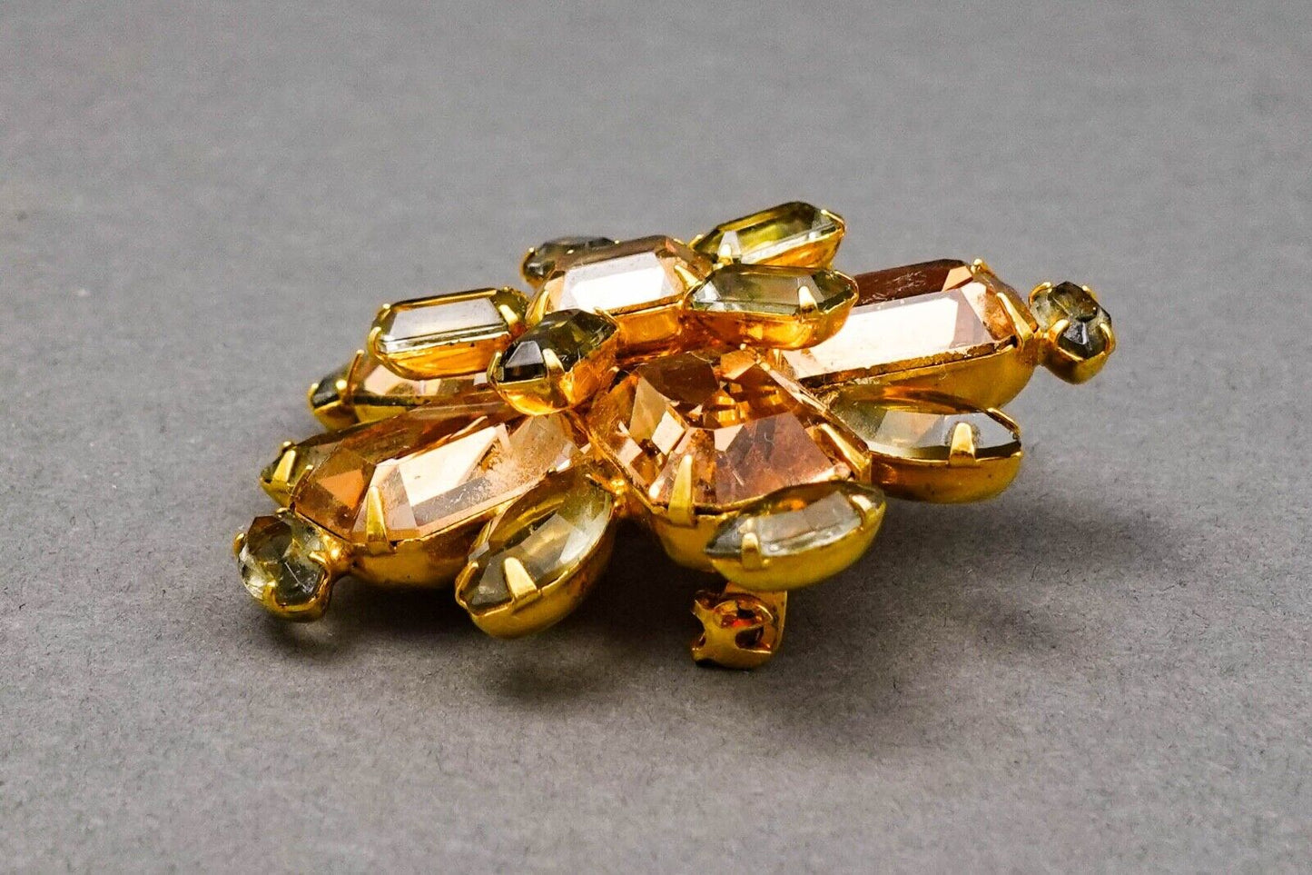 Schrager Signed Vintage Starburst Gold Tone Amber Rhinestone Brooch Pin