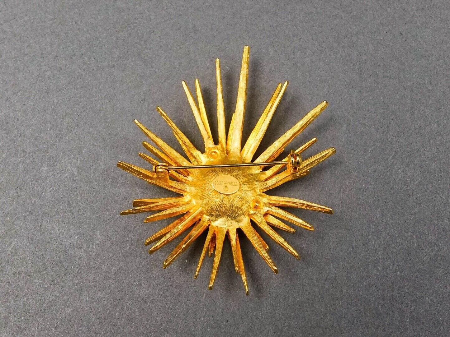 Schaperelli Signed Vintage Starburst Star Gold Tone Amber Brooch Pin