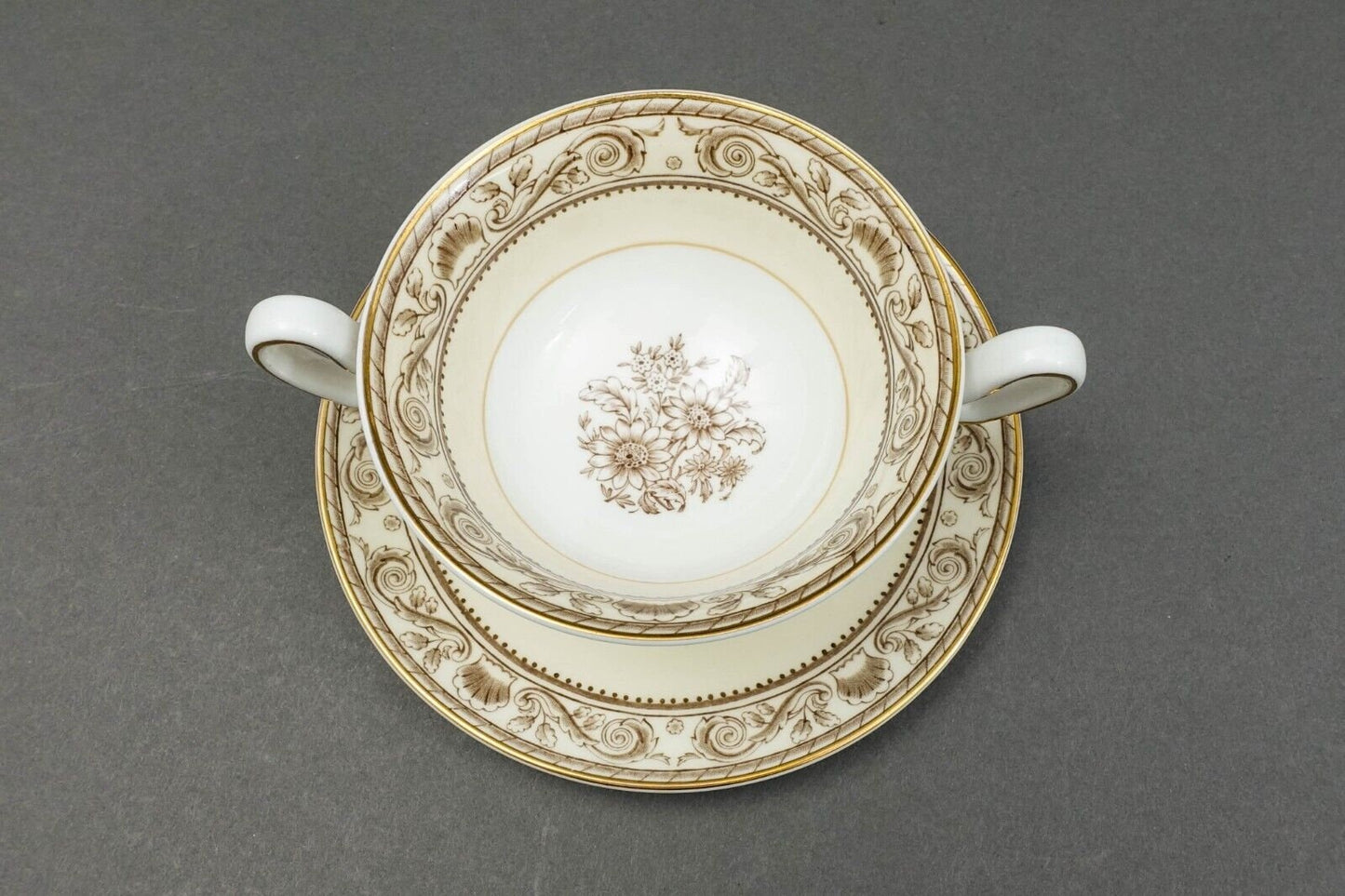 Wedgwood England Runnymede Cream Bone China Cream Soup Bowls & Saucers Set Of 4