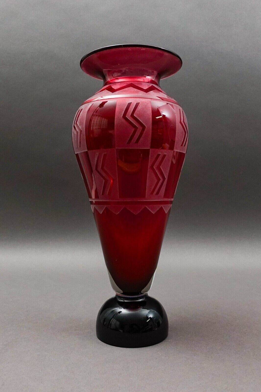 Steven Correia Signed 1988 Red Cameo Art Glass Limited Edition Vase 12 1/2"