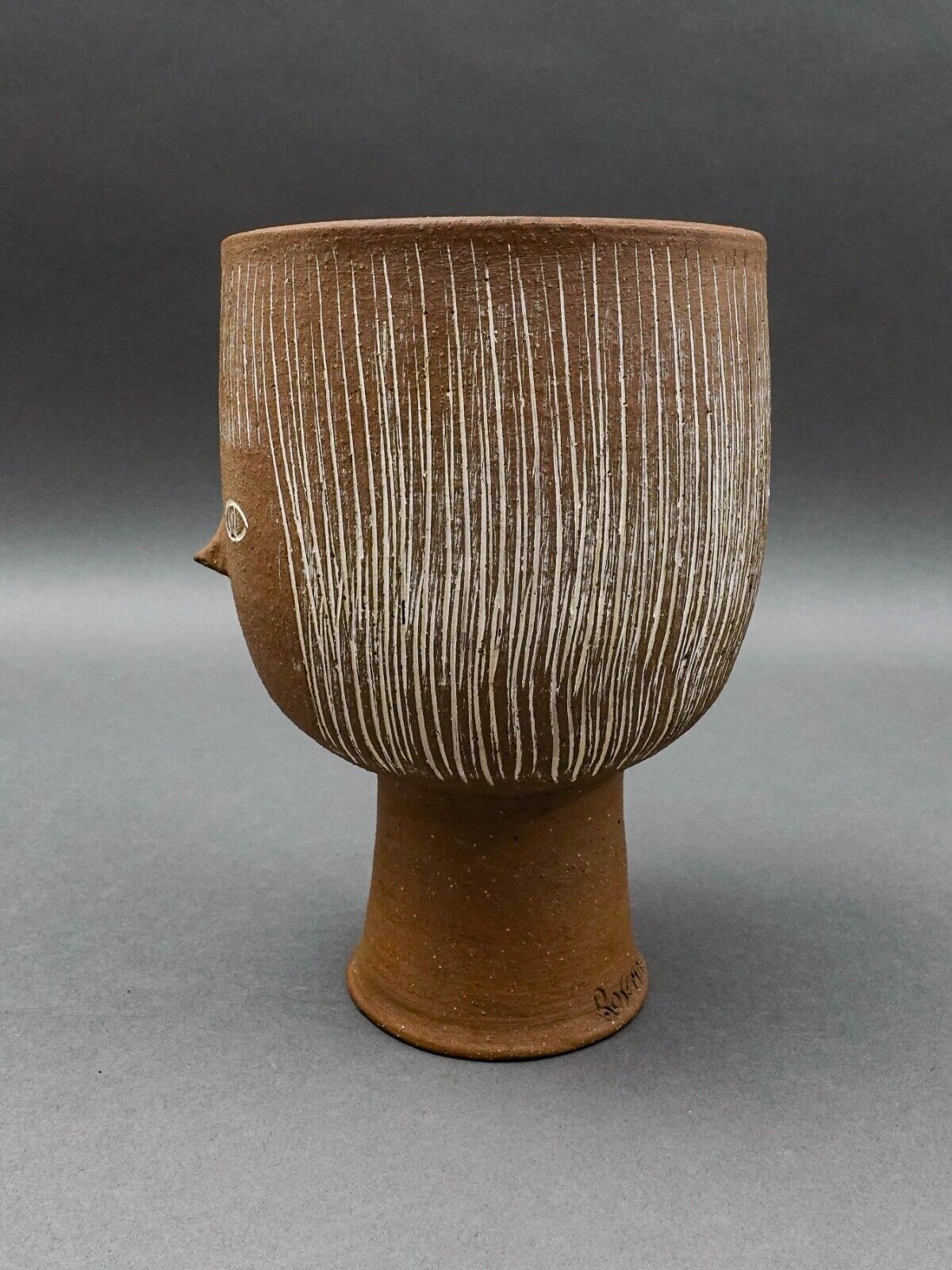 Rosemary Taylor Signed MCM Face Studio Art Pottery Vase Planter Sculpture 8 1/4"