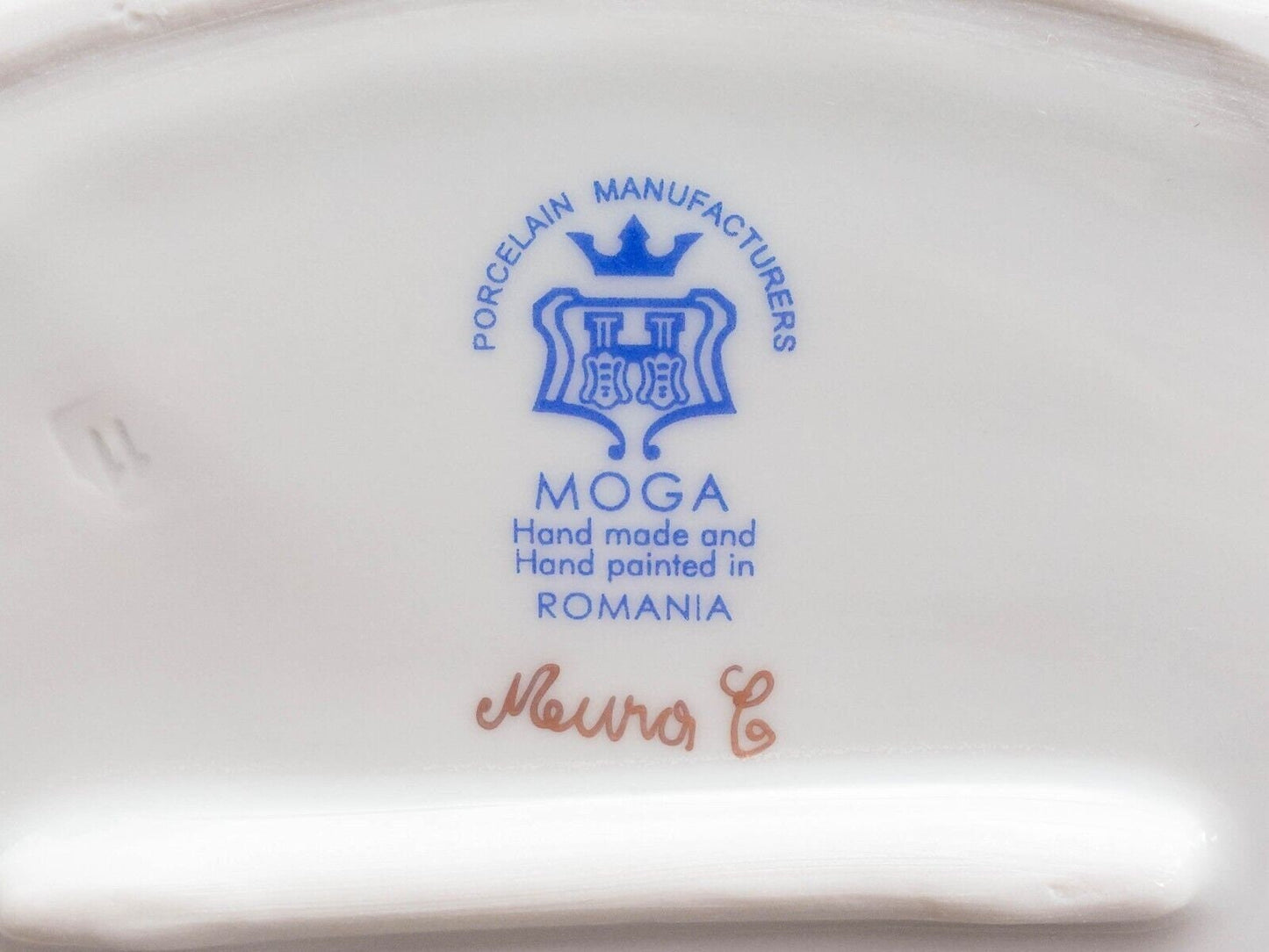Moga Romania Hand Painted Porcelain Large Peacock Centerpiece Bowl Rare
