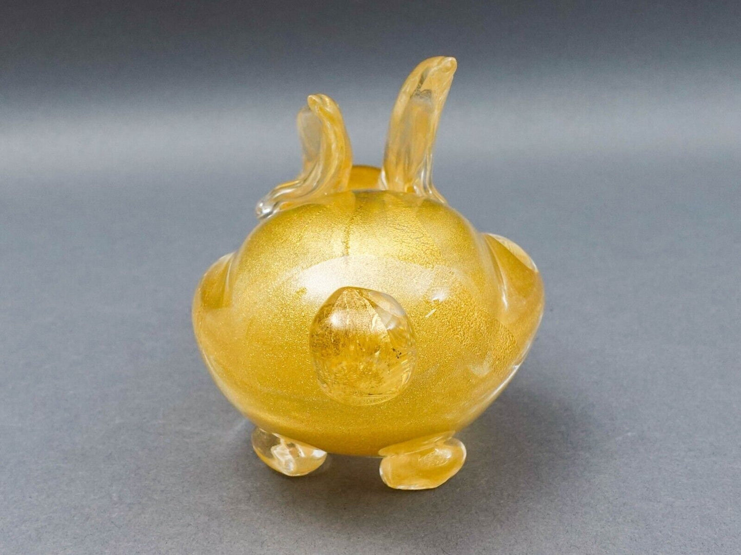 Vintage Murano Italy Gold Flecks Art Glass Bunny Rabbit Figurine With Red Eyes