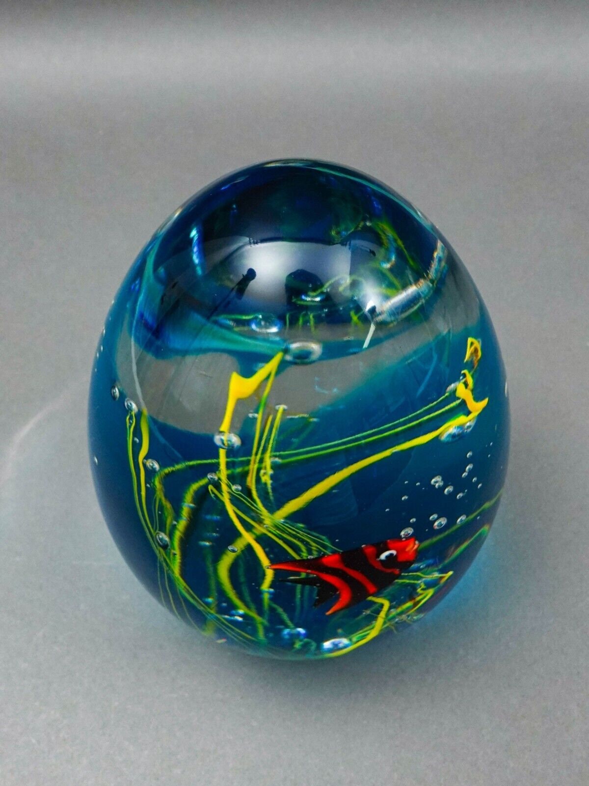 Elio Raffaeli Oggetti Murano Large Art Glass Fish Aquarium Egg Shaped Sculpture