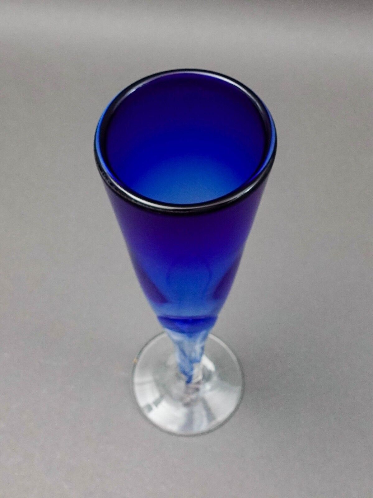 Vintage Signed 1987 Blue Hand Blown Art Glass Fluted Bud Vase 10 3/8"