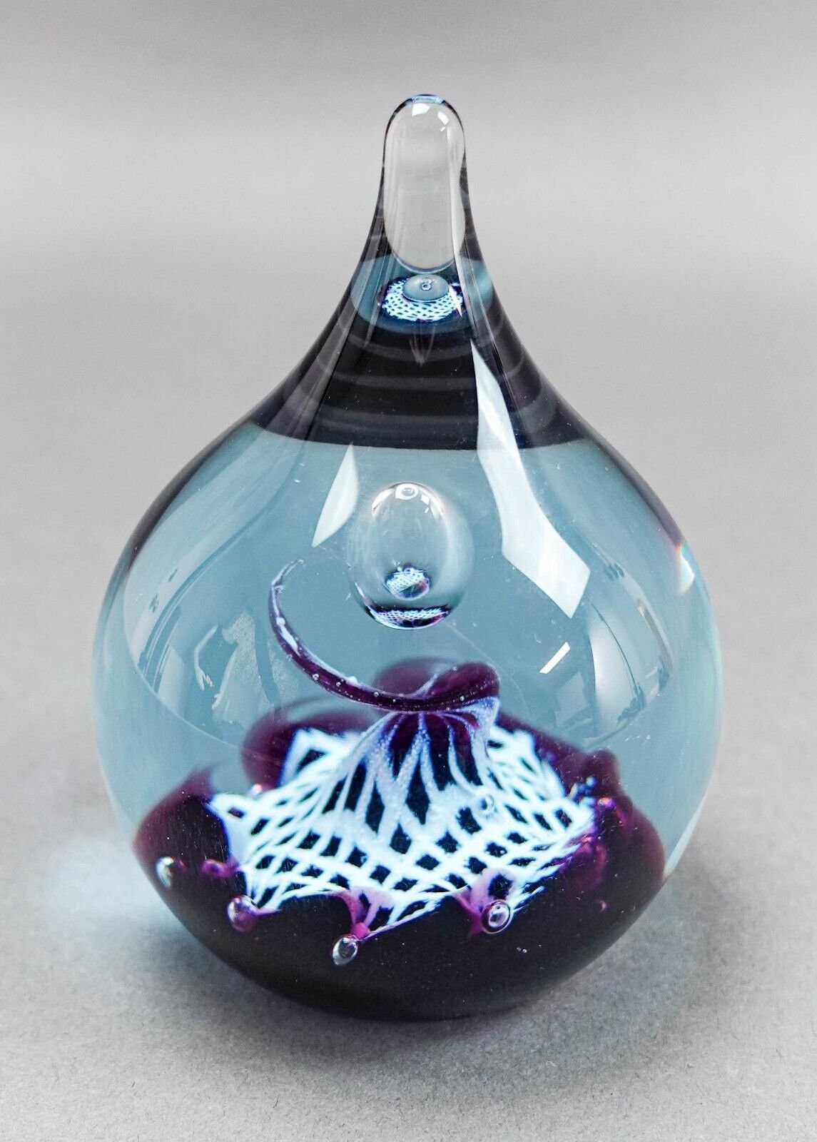 Caithness Scotland Saracen Vintage Teardrop Art Glass Paperweight U50565
