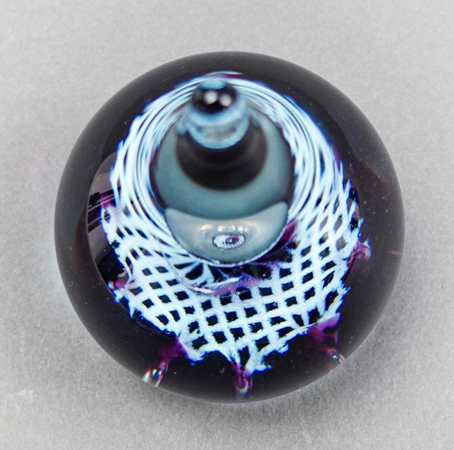 Caithness Scotland Saracen Vintage Teardrop Art Glass Paperweight U50565