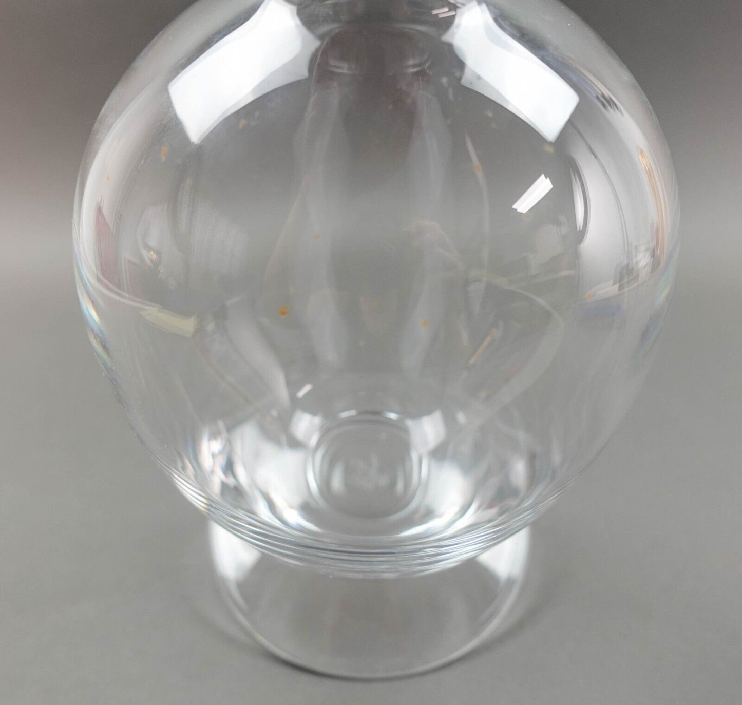 Faberge Crystal France Franklin Mint 1988 Snow Doves Wine Decanter (No Stopper)