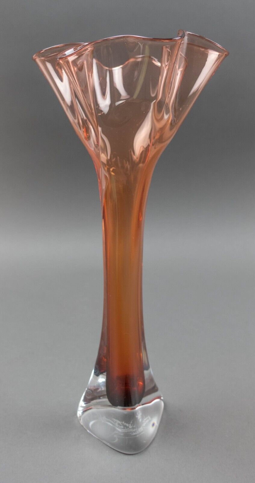 Jonathan Winfisky 2000 Signed Handkerchief Art Glass Flower Vase 11 1/2"