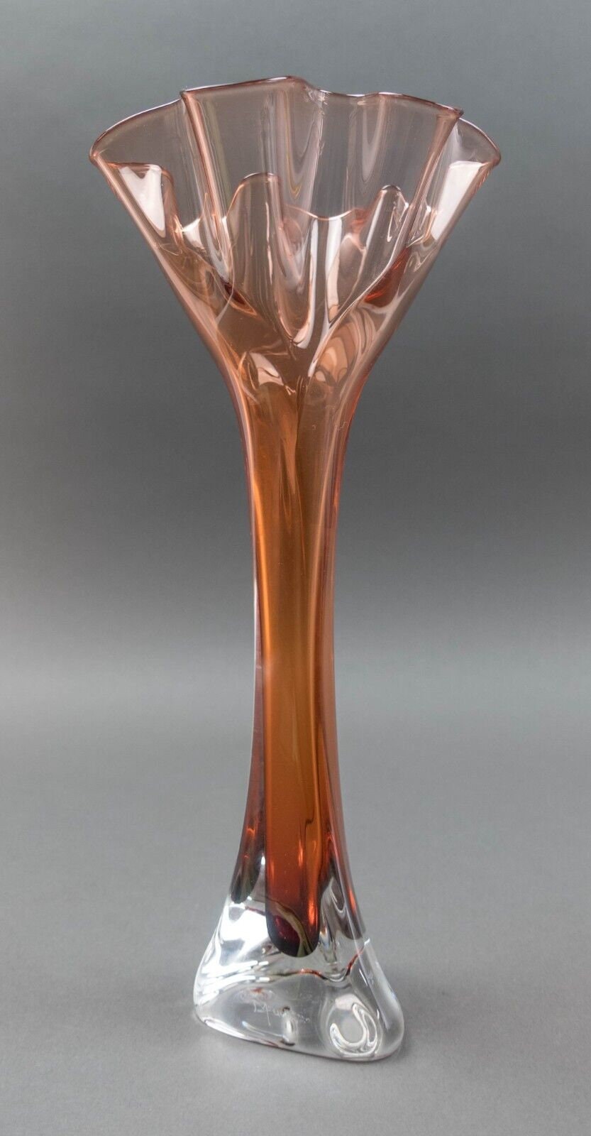 Jonathan Winfisky 2000 Signed Handkerchief Art Glass Flower Vase 11 1/2"