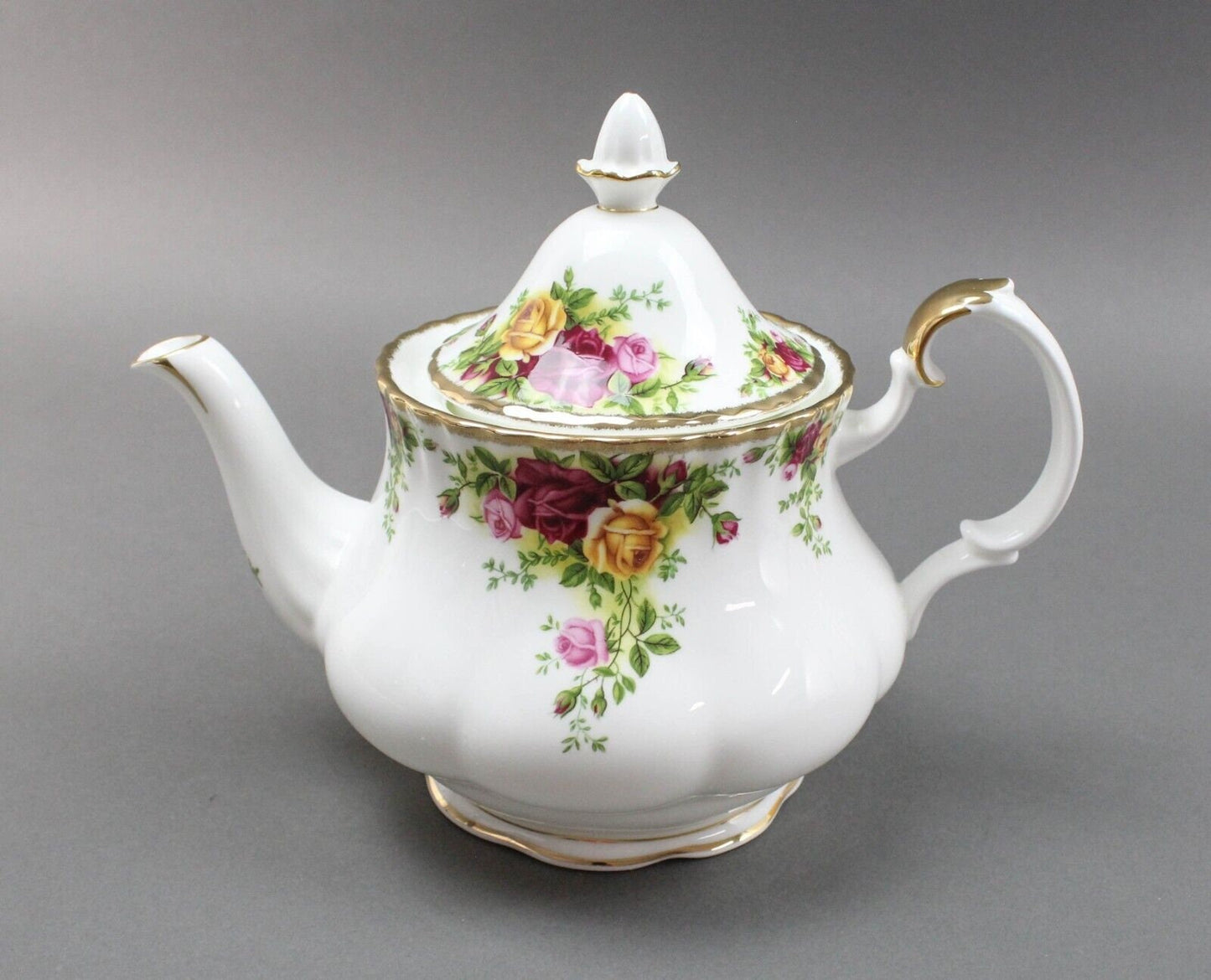Royal Albert England Bone China Old Country Roses Large Teapot With Gold Trim