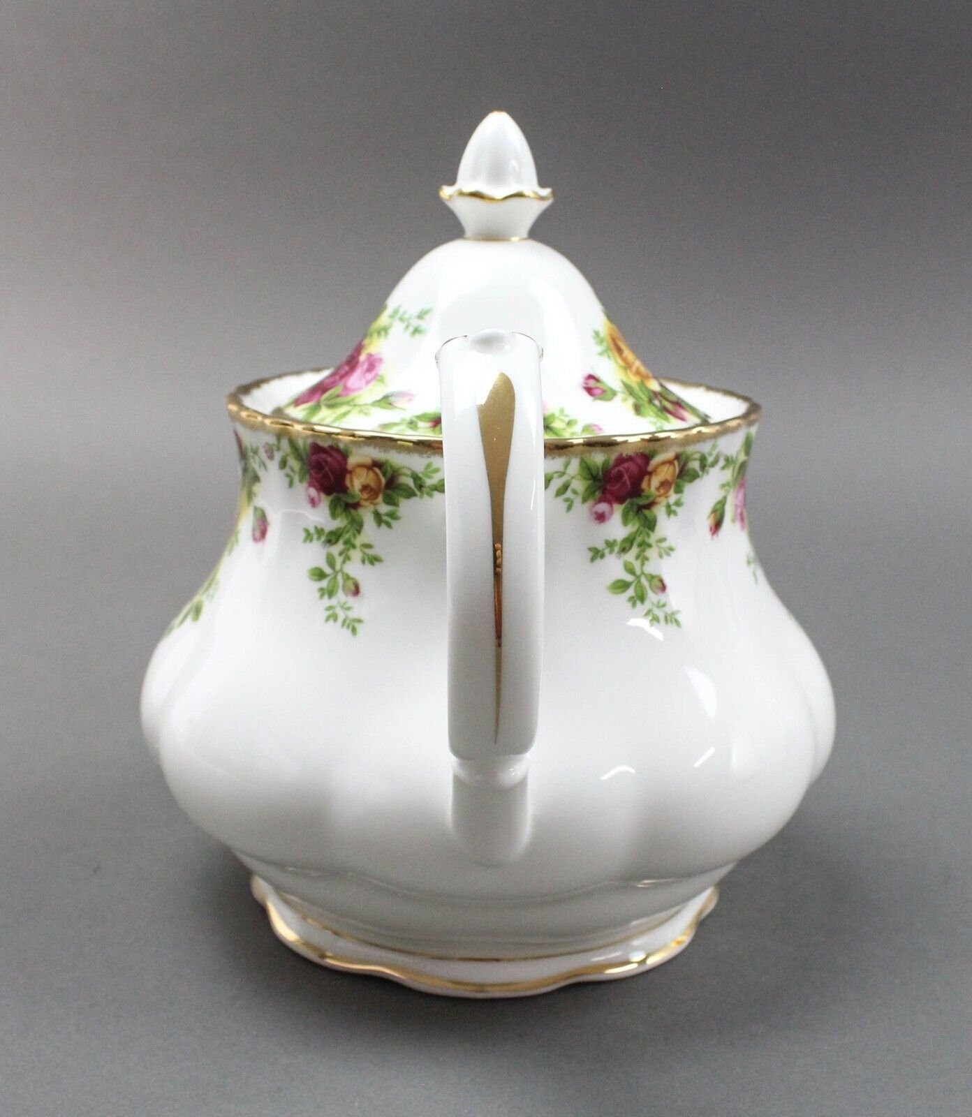 Royal Albert England Bone China Old Country Roses Large Teapot With Gold Trim