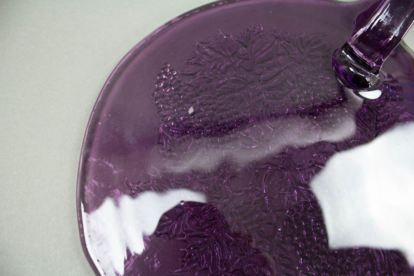 Vintage Blenko Grape Leaves Purple Art Glass Handled Cheese Tray Cutting Board