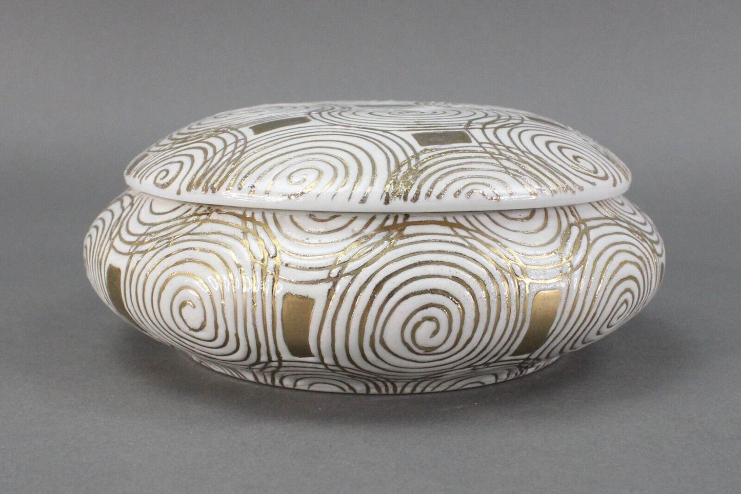 Jay Spectre For Silvestri Art Deco Inspired Porcelain Lidded Trinket Box 1991