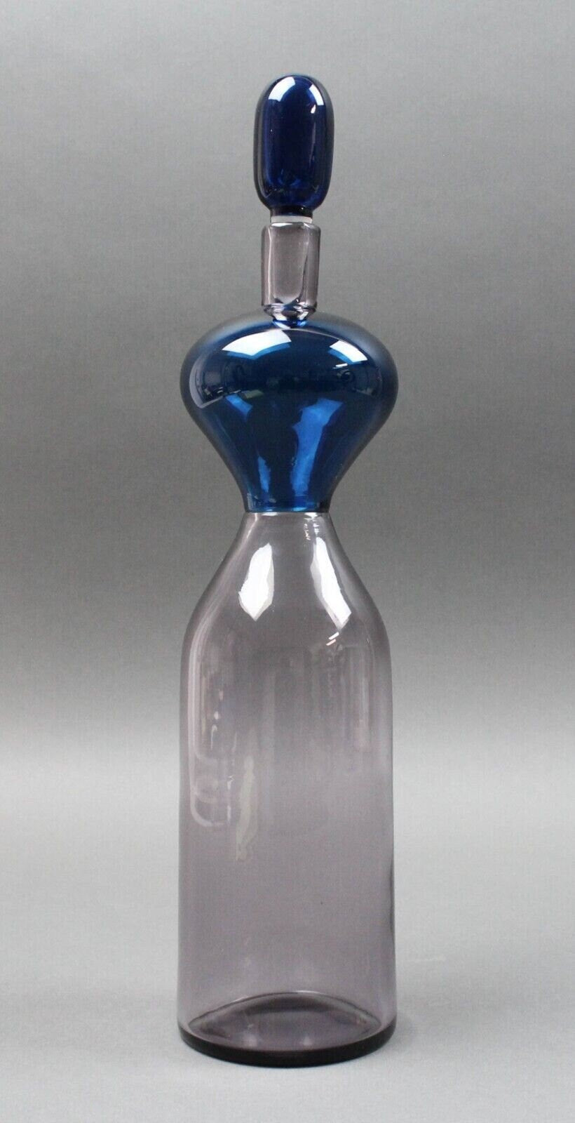 Gio Ponti Venini Signed Murano Glass Bottle With Stopper