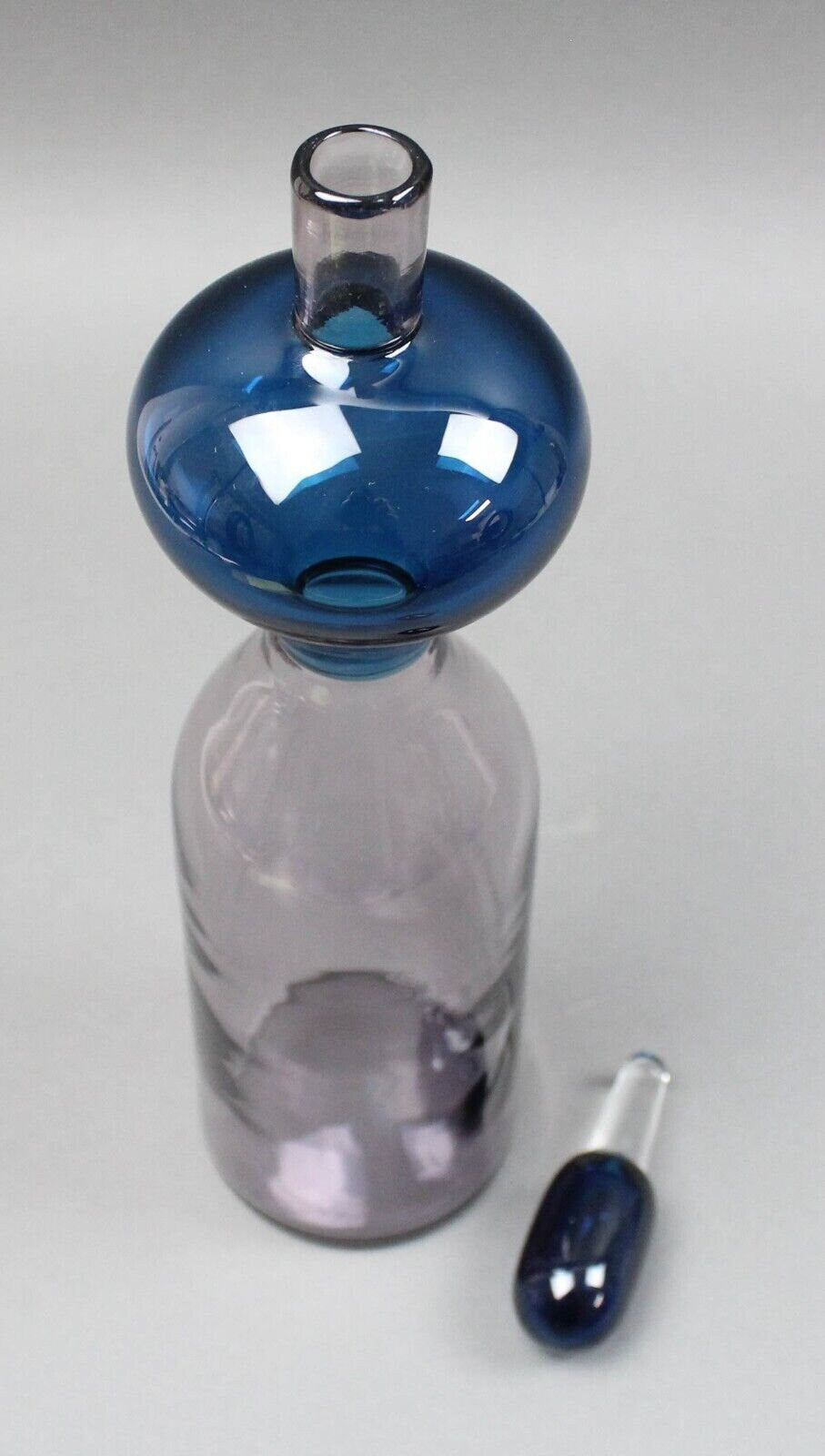 Gio Ponti Venini Signed Murano Glass Bottle With Stopper