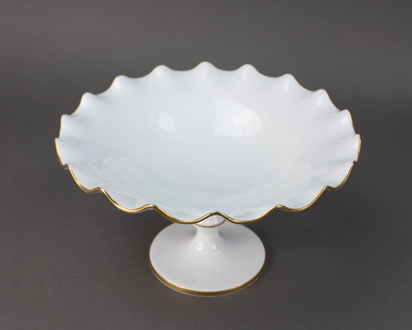 Vista Alegre VA Portugal Ruffled Gold Trim Footed Pedestal Bowl Compote 9 1/4"
