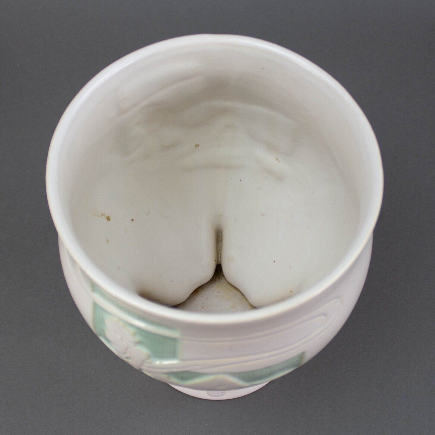 Roseville # 763-8 Silhouette Shape Art Pottery Vase