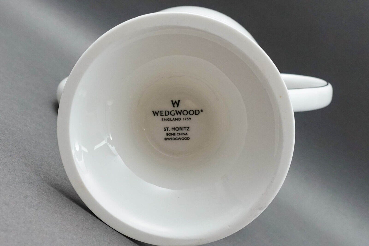 Wedgwood England St. Moritz White Platinum Bone China Beverage Coffee Tea Pot