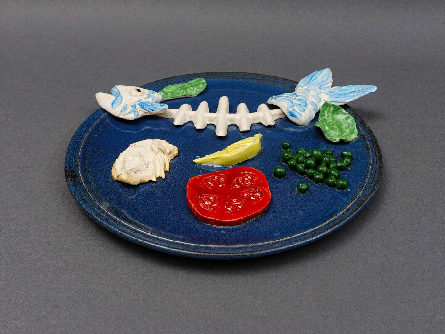 Sue Mattox Vintage Handmade Painted Studio Art Pottery Fish Food Sculpture Plate
