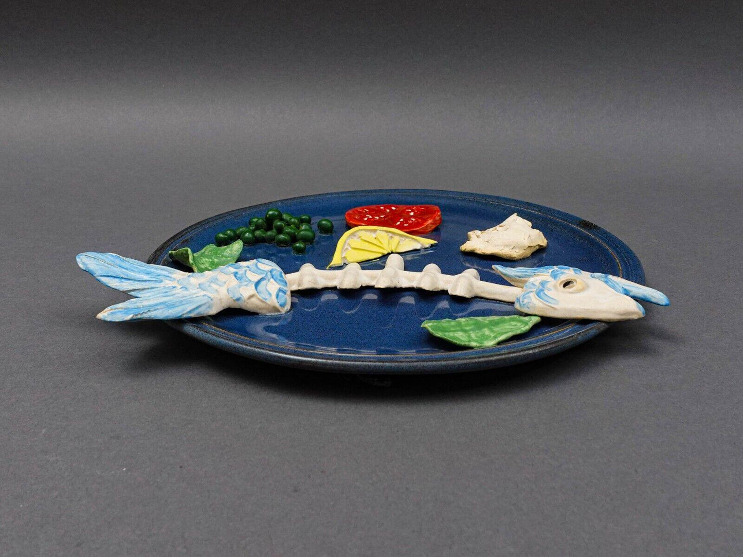 Sue Mattox Vintage Handmade Painted Studio Art Pottery Fish Food Sculpture Plate