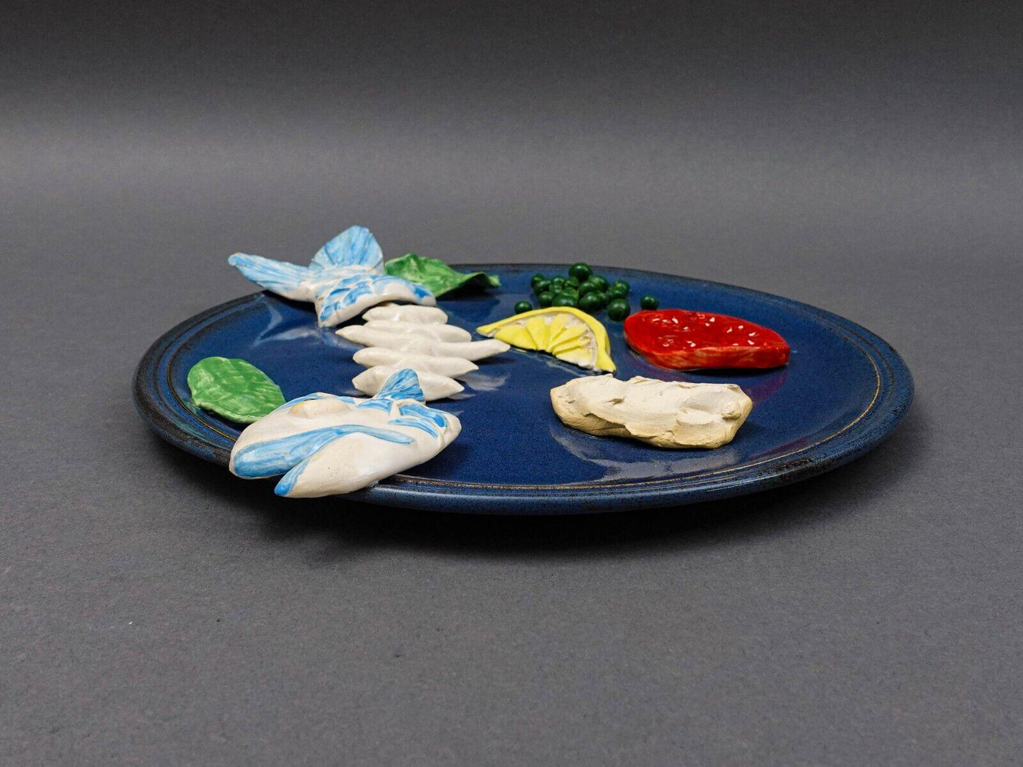 Sue Mattox Vintage Handmade Painted Studio Art Pottery Fish Food Sculpture Plate