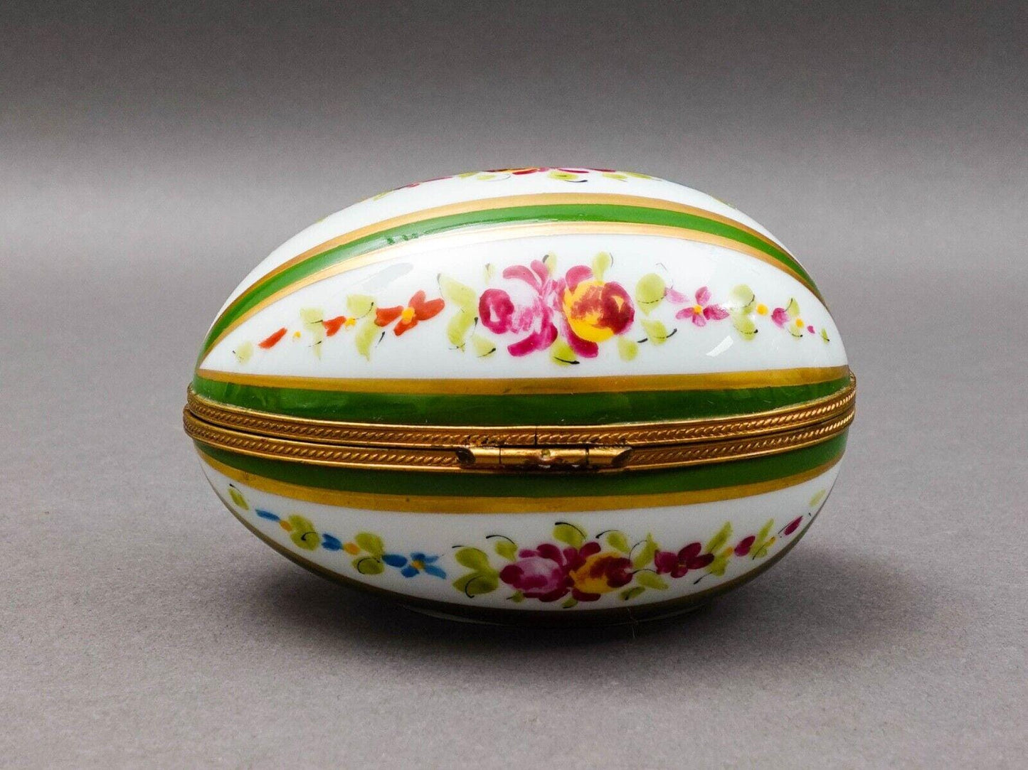 Limoges France Decor Main Green & Gold Floral Porcelain Egg Hinged Trinket Box