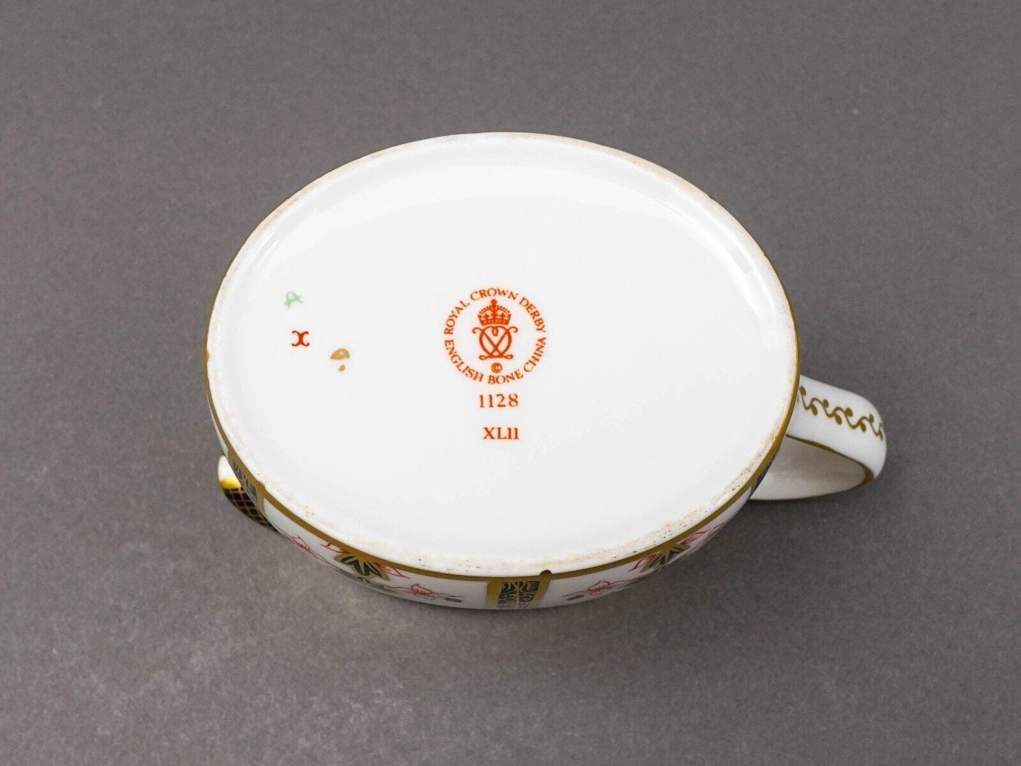 Royal Crown Derby England Old Imari 1128 Bone China Creamer Milk Jug