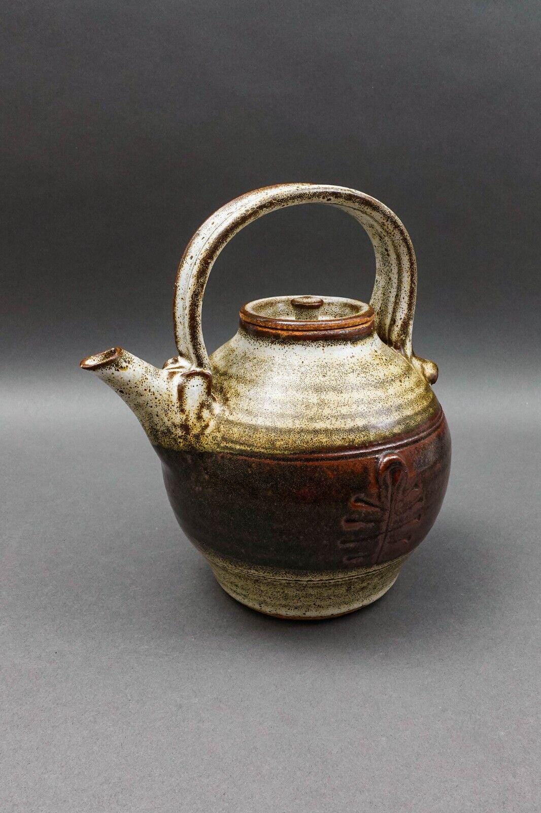 Richard Peeler (1928-1998) Signed MCM Handcrafted Studio Pottery Teapot 8 Cup