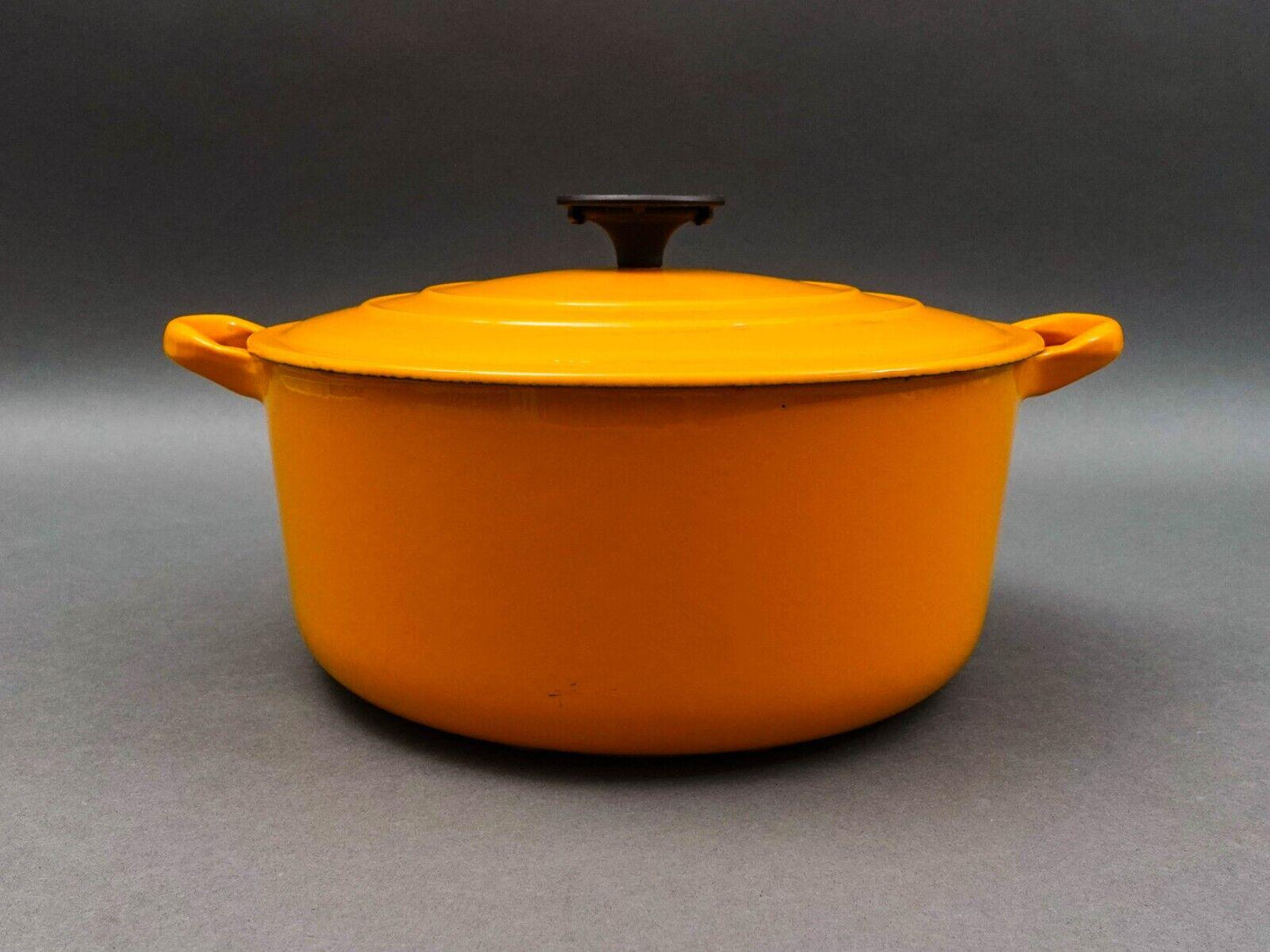 Le Creuset France #E Vintage Yellow Enamel Round Cast Iron Dutch Oven With Lid