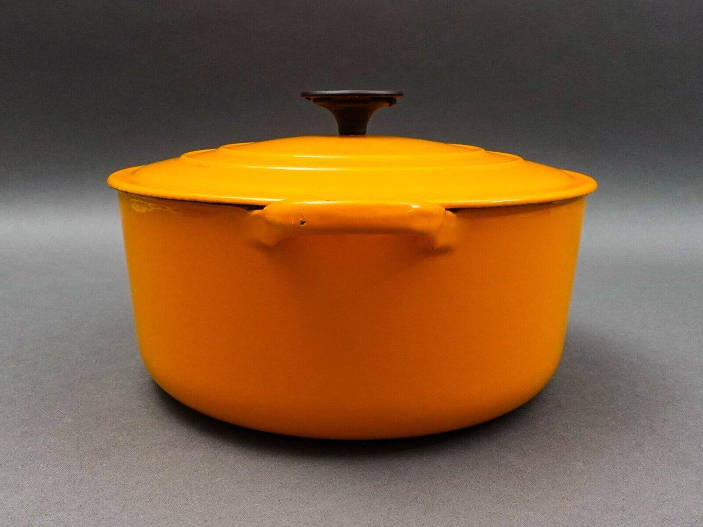 Le Creuset France #E Vintage Yellow Enamel Round Cast Iron Dutch Oven With Lid