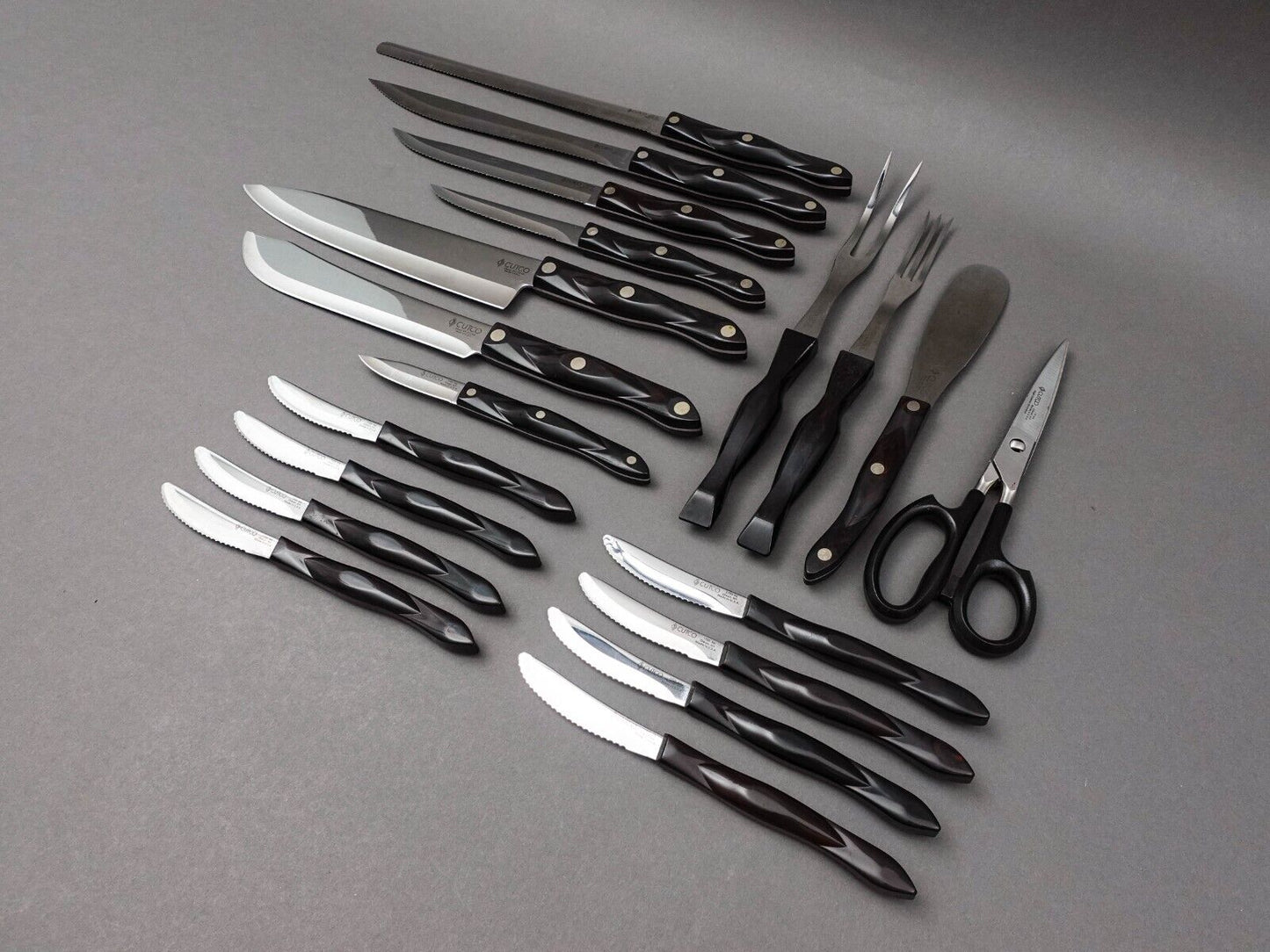 Cutco USA Kitchen Cutlery Knife Set 19 Piece Plus Oak Wood Block Stand