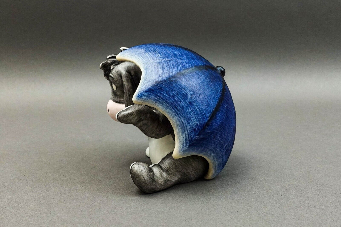 Goebel Walt Disney Eeyore Umbrella Boy Winnie The Pooh 17-356 Rare Figurine