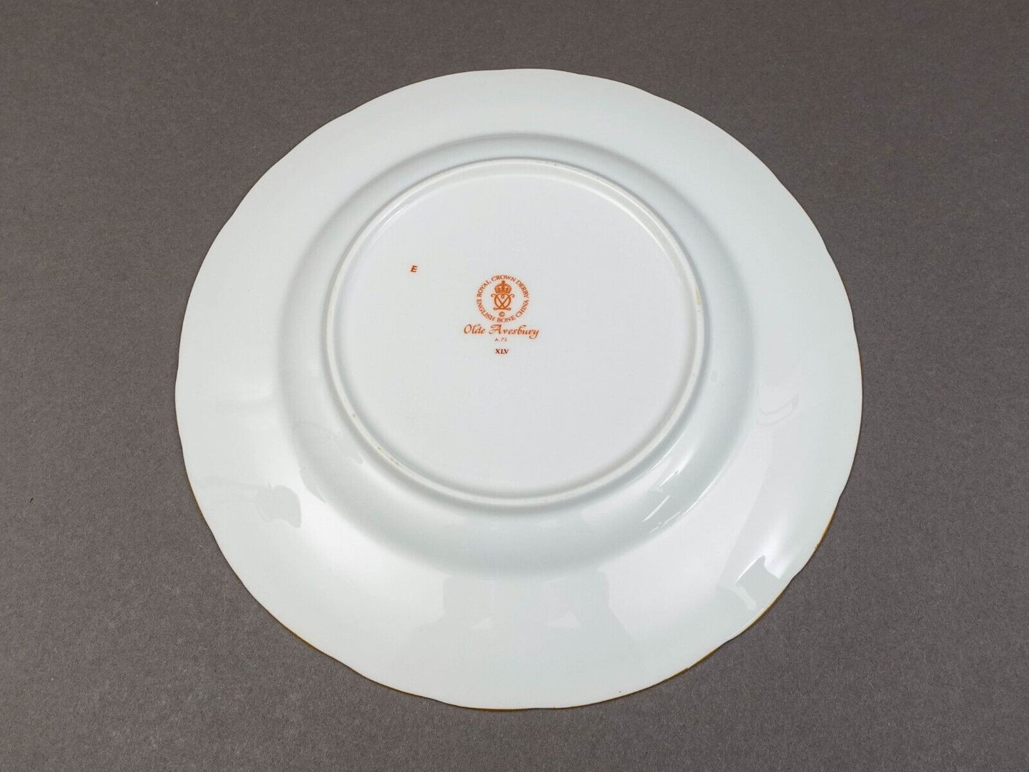 Royal Crown Derby Avesbury Birds Bone China 10 1/2" Dinner Plates Set Of 6