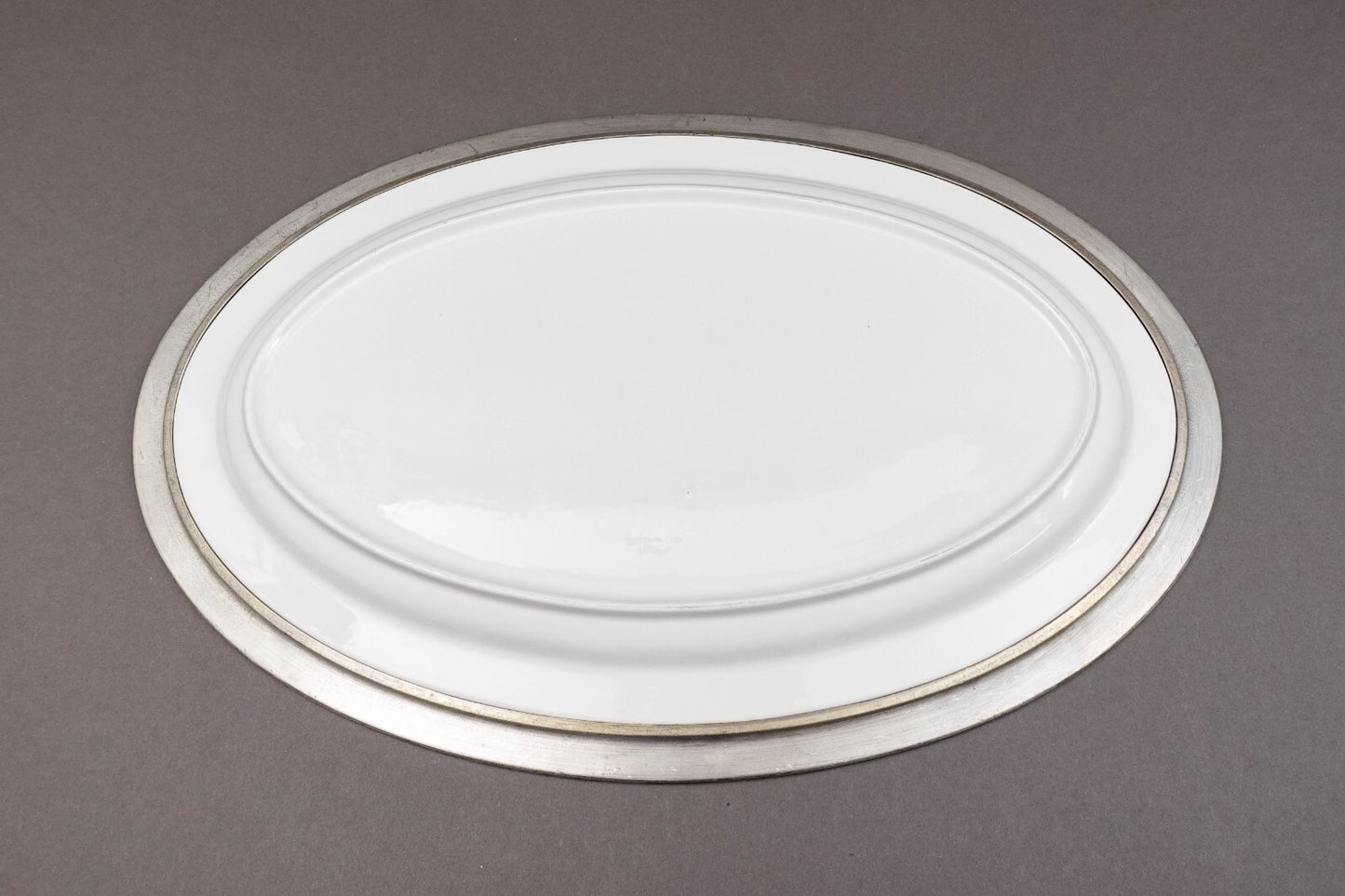 Match Italy Convivio White Porcelain Pewter Large Oval Serving Platter (Read)