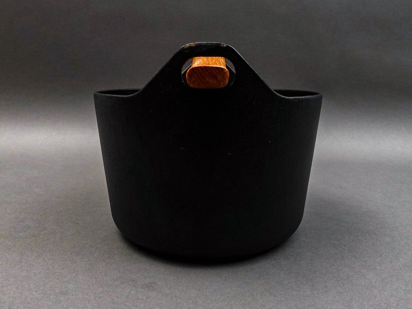 Iittala Finland Timo Sarpaneva Vintage Cast Iron Casserole Pot 1960 Design