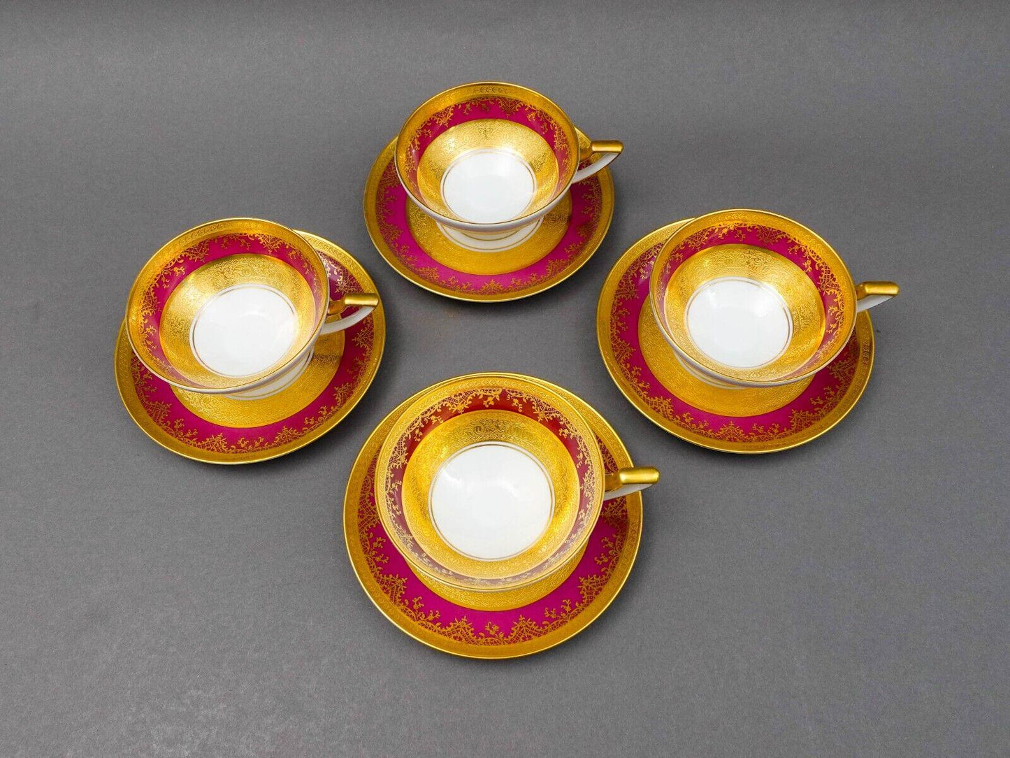 DW Porzellan Karlsbader Wertarbeit Fuchsia Gold Encrusted Cup & Saucer Set Of 4
