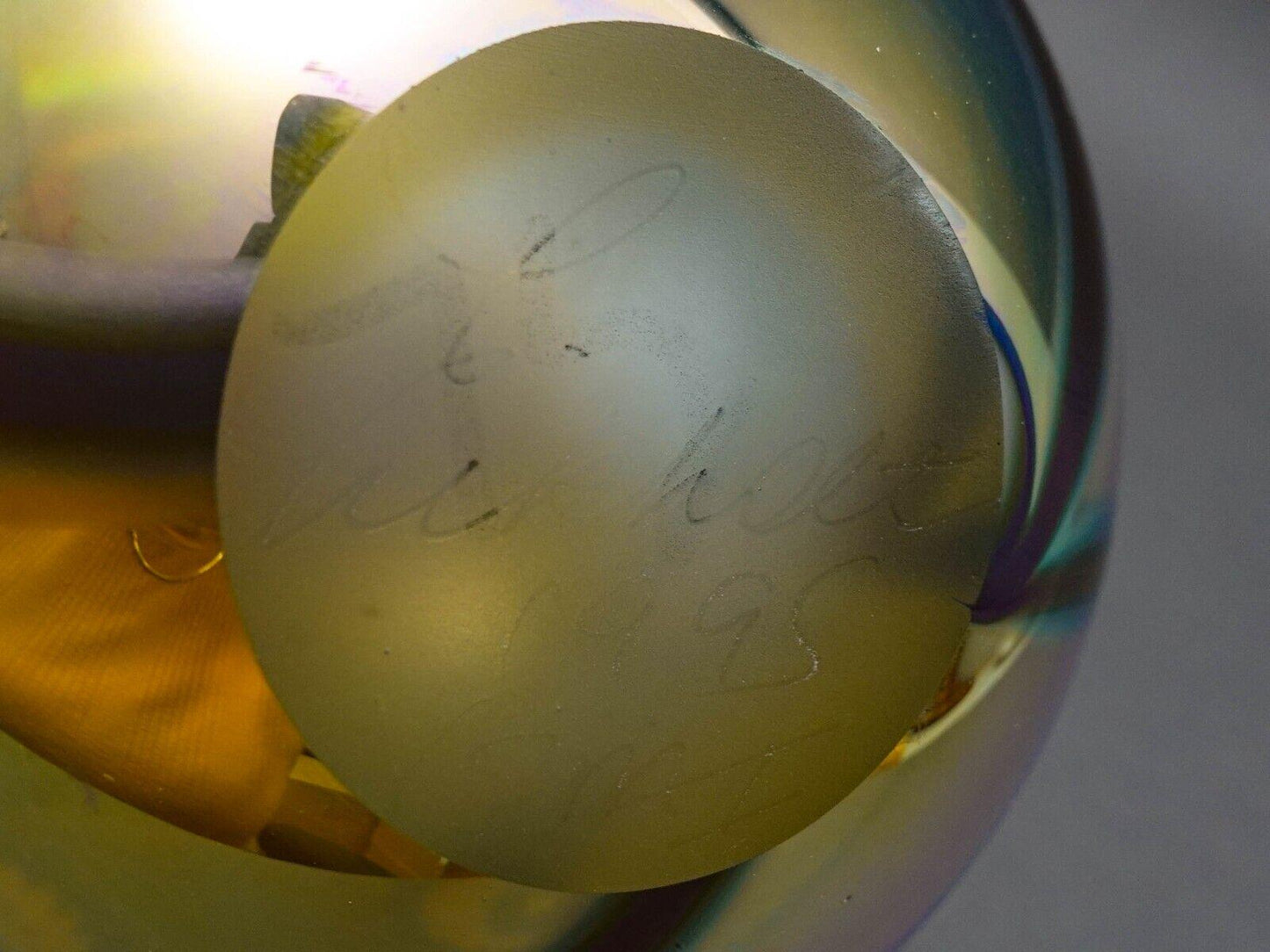 Robert Eickholt 1995 Iridescent Gold Aurene Art Glass Sea Anemone Flower Vase 5"