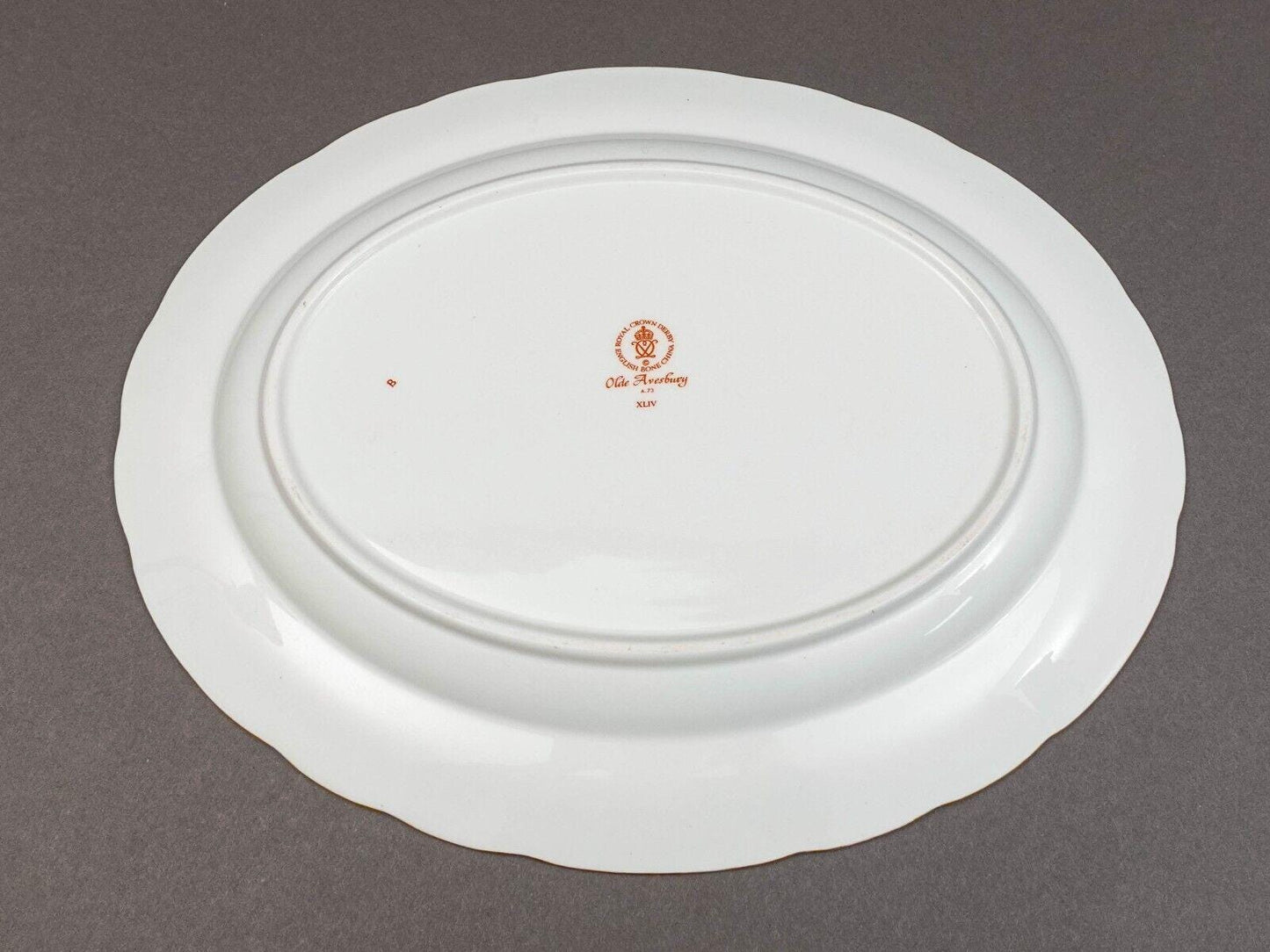 Royal Crown Derby Olde Avesbury Birds 15" Bone China Oval Serving Platter