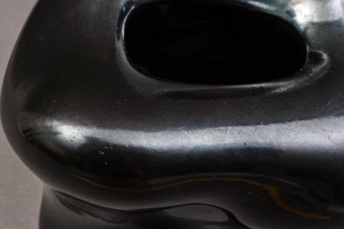 Vohann Vintage Introspect Abstract Biomorphic Ceramic Tissue Holder Sculpture
