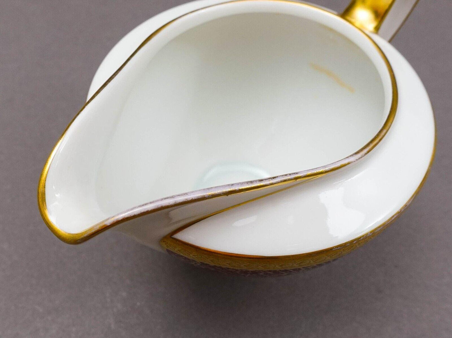 DW Porzellan Karlsbader Wertarbeit Fuchsia Gold Encrusted Creamer Sugar Bowl Set