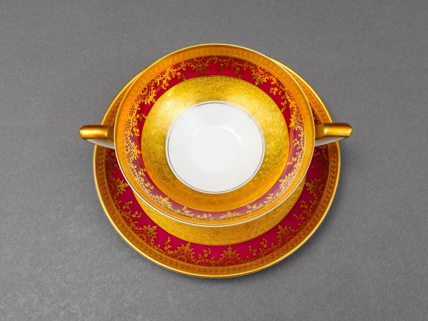 DW Porzellan Karlsbader Wertarbeit Fuchsia Gold Encrusted Cream Soup Bowl Set 4