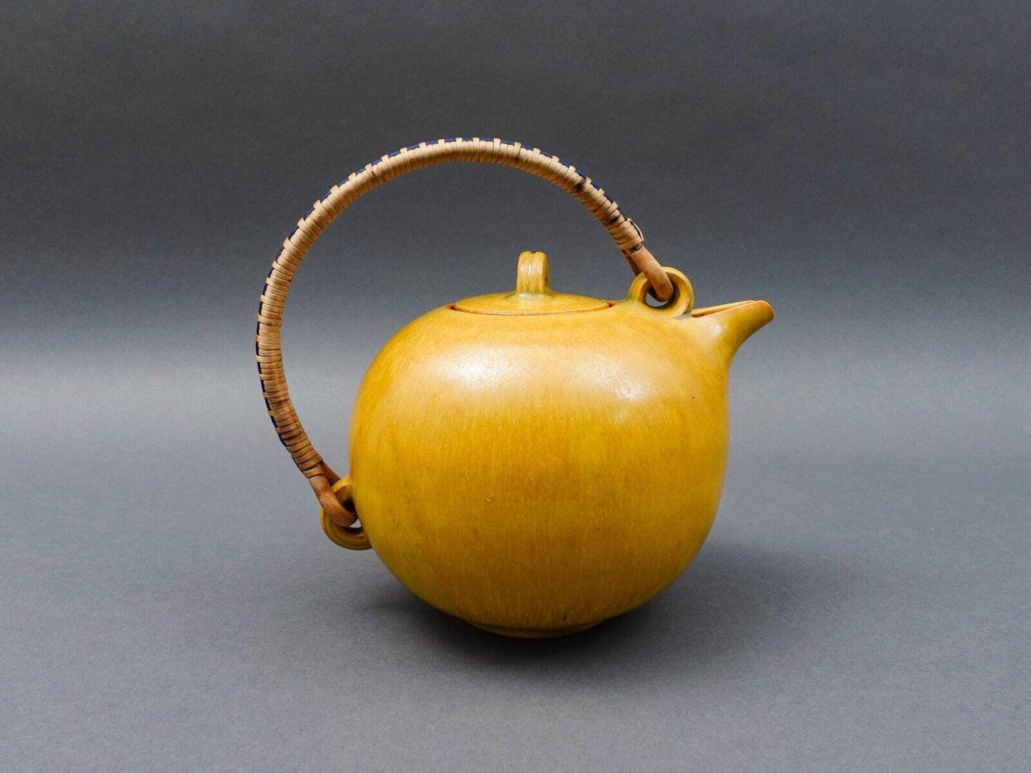 Saxbo Eva Staehr Nielsen Wilhjelm Danmark Danish Mid Century Modern Teapot