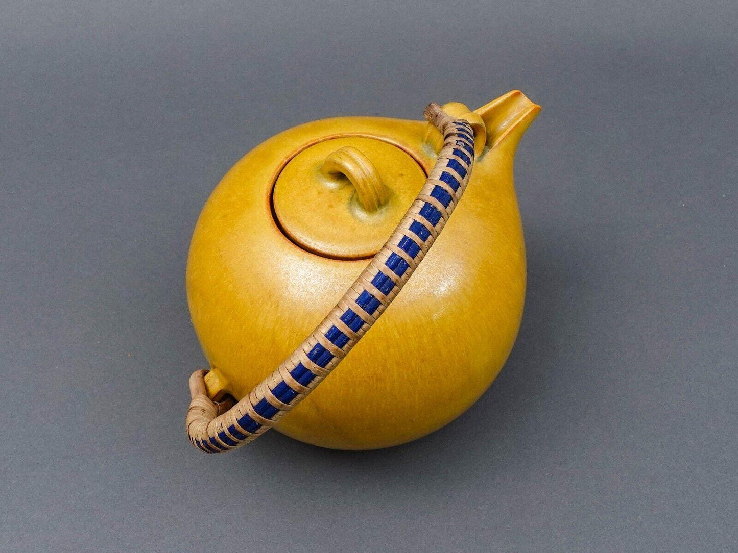Saxbo Eva Staehr Nielsen Wilhjelm Danmark Danish Mid Century Modern Teapot