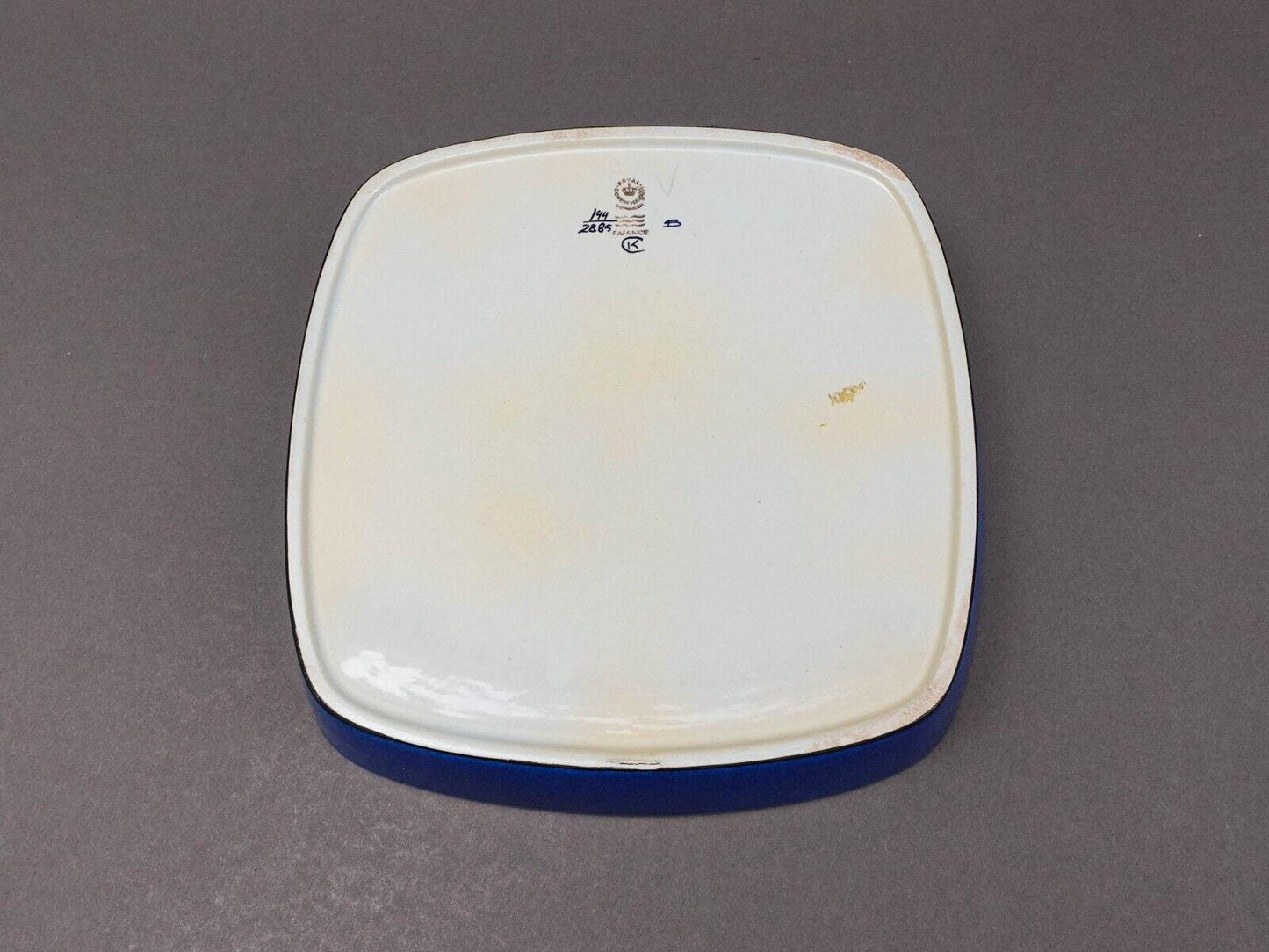 Royal Copenhagen Denmark Kari Christensen Fajance Birds Square Dish 144/2885