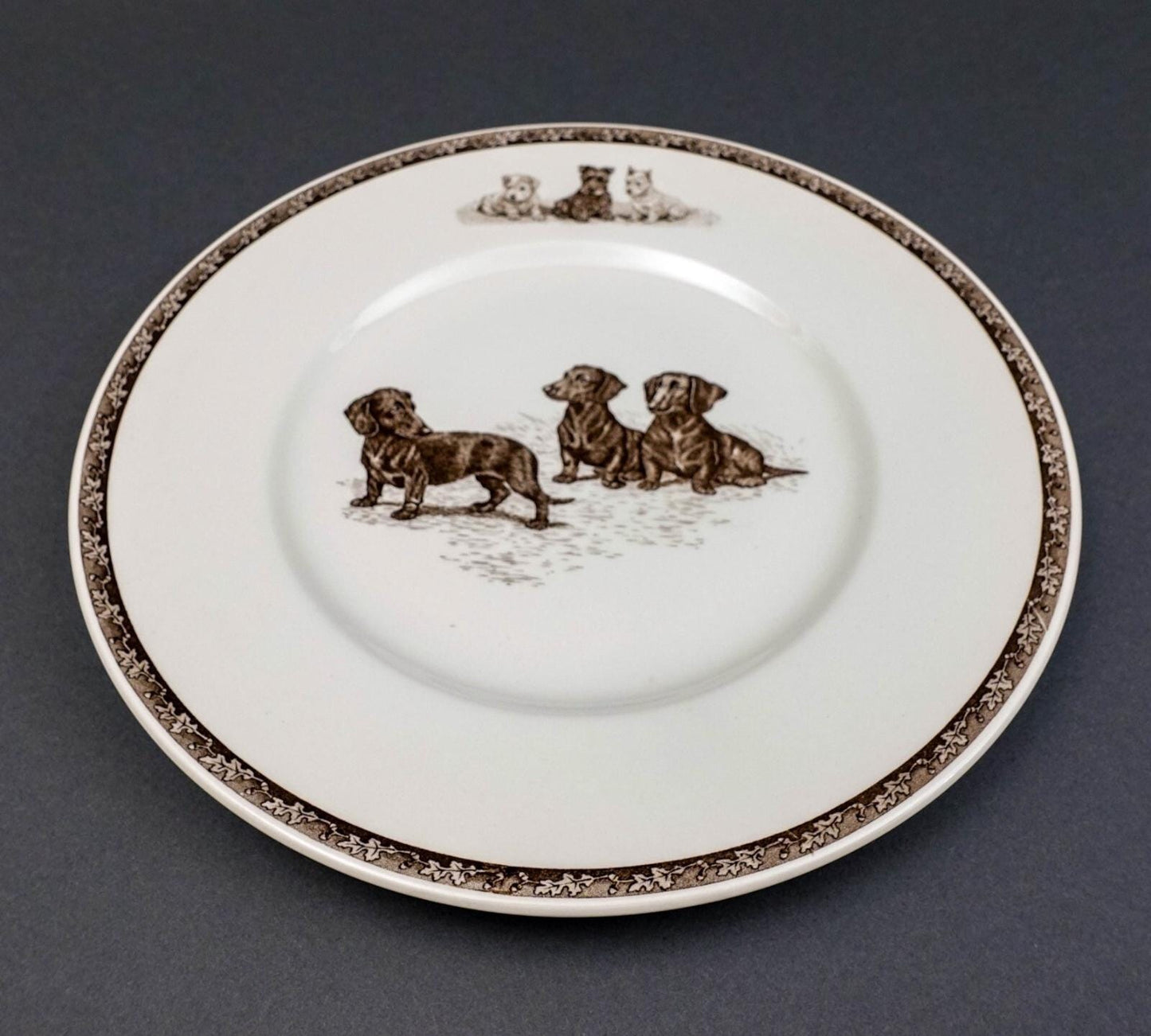Wedgwood Non-Sporting Terrier Working Dog Two's Company Dachshunds Plate Kirmse