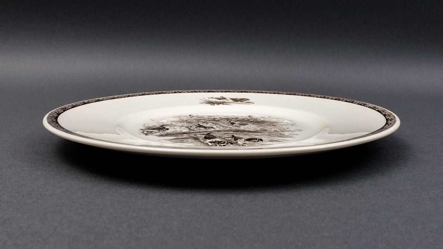 Wedgwood England Sporting Dog "A Hot Scent" Beagles Plate Marguerite Kirmse