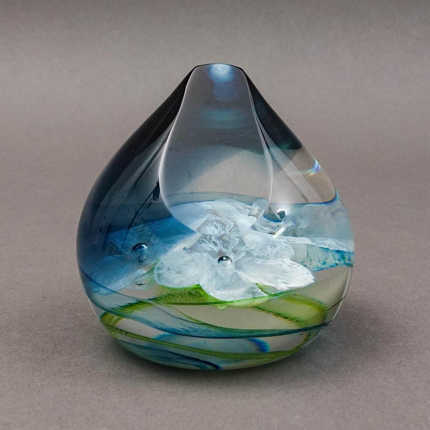 Caithness Scotland Colin Terris Water Lilies Art Glass Paperweight LE 81/250