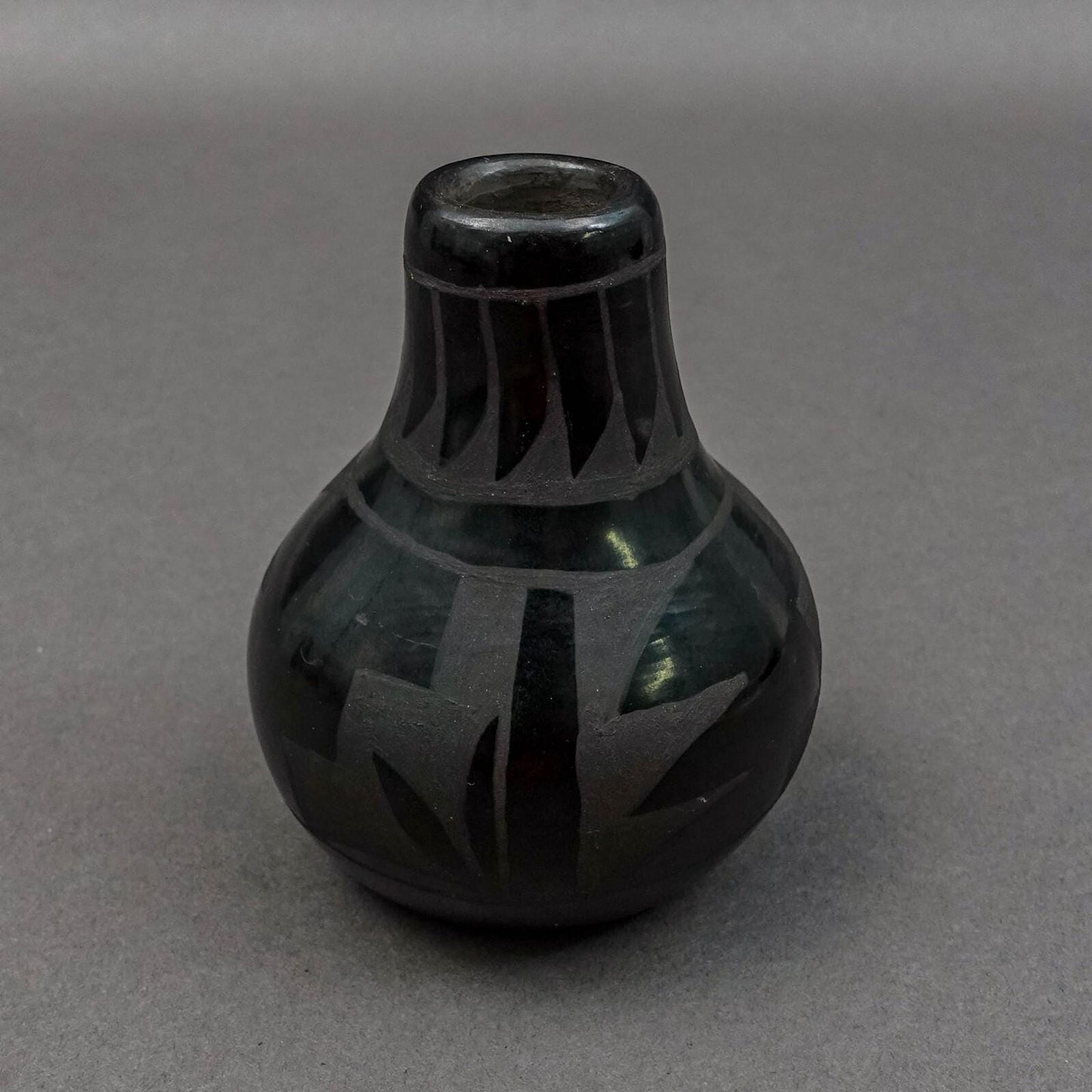 Belua Suazo Santa Clara Pueblo Signed Black Pottery Small Bud Vase 3 1/2"